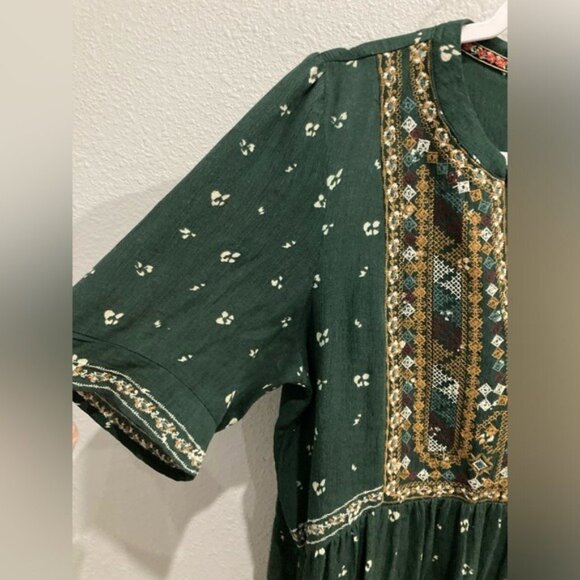 Knox Rose Green Boho Blouse - Picture 2 of 6